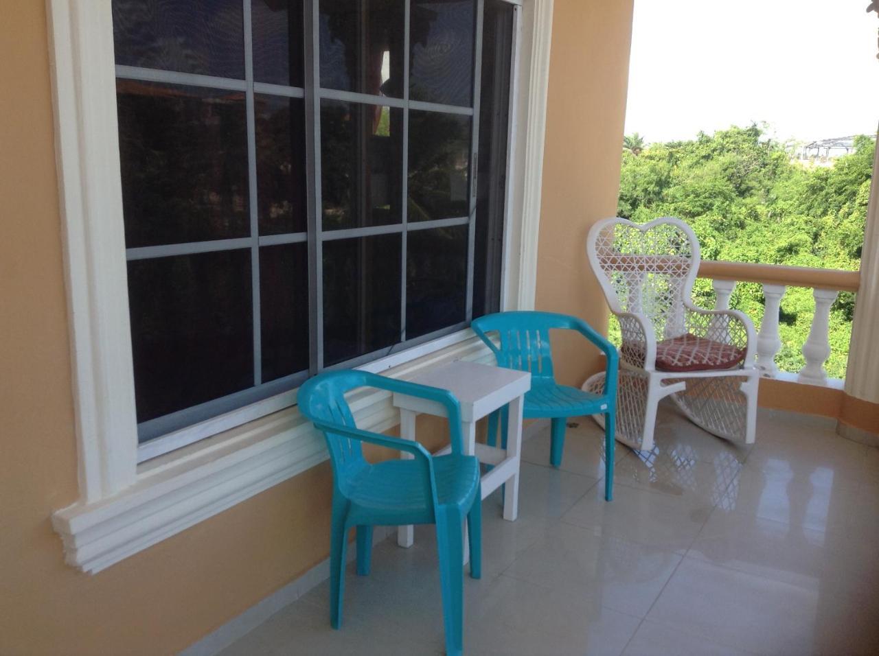 White Sands Hostel Punta Cana Ngoại thất bức ảnh